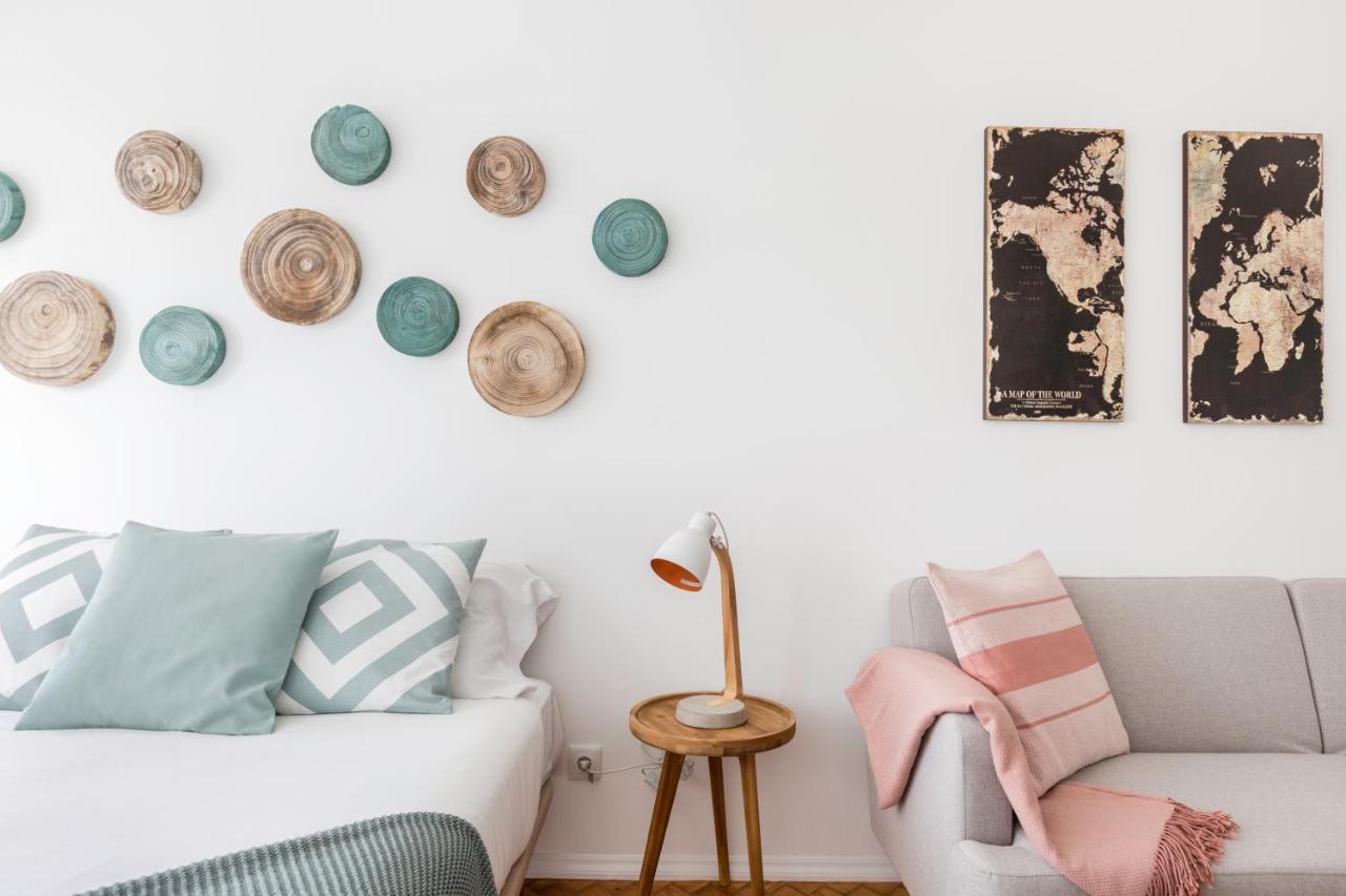 Stroll To Coffee Shops Near A Renovated Hillside Apartment In Graca Lizbona Zewnętrze zdjęcie